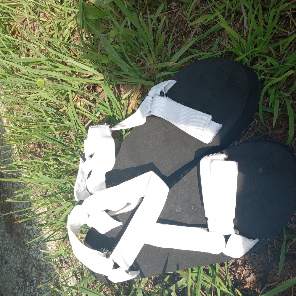 Stylish White and Black Harness Sandals for Everyday Comfort Womens Size 10